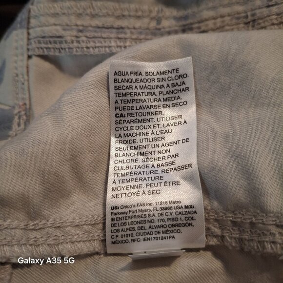 Chicos Floral Capri Pants Size 2 Beige Gray Stretch Cotton Blend Womens Casual W - Picture 9 of 10